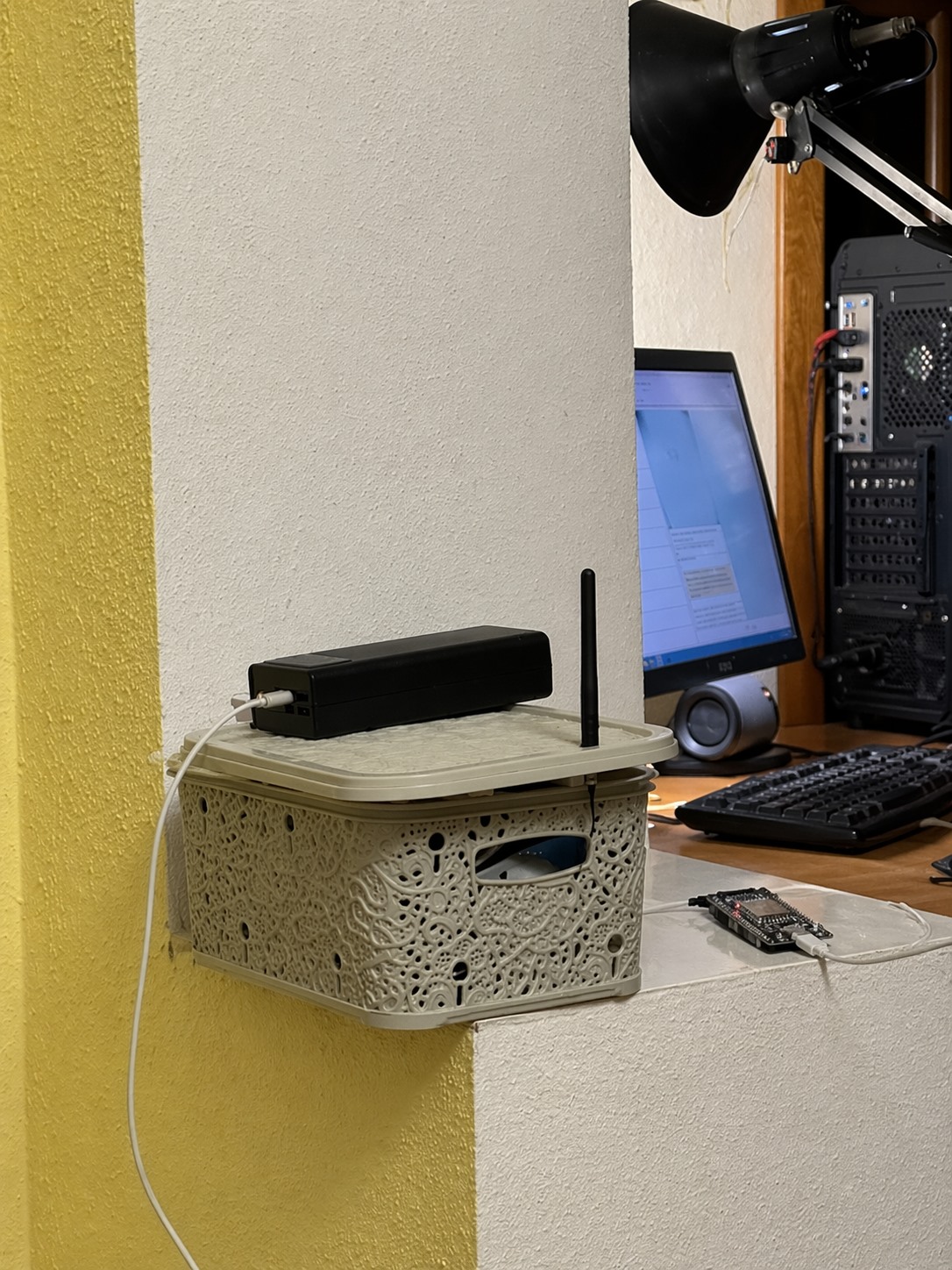 Receiver node placed in a real early field setup